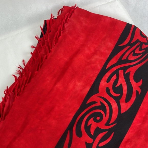 Black Tankini Halter Top & Red Black Tribal Print Sating Wrap Set - Picture 8 of 8